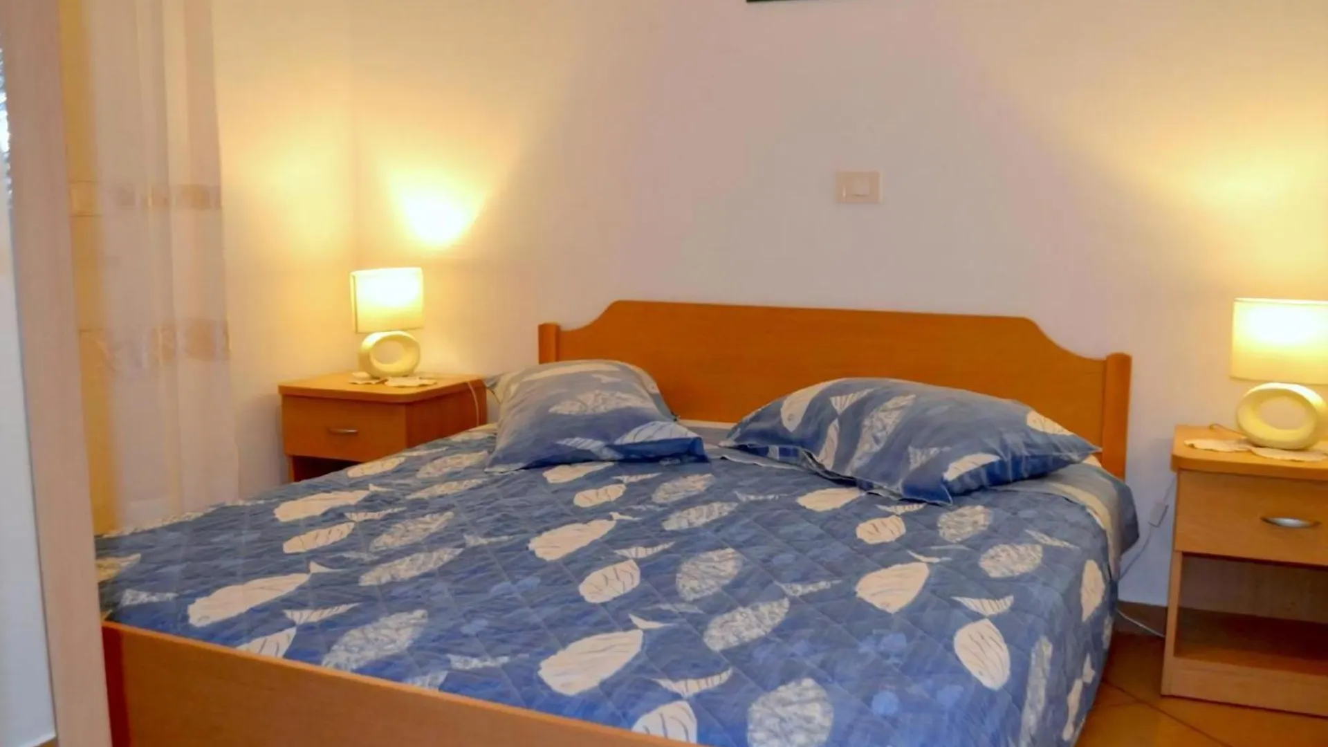 Klimatisierte Wohnung In Zambratija Mit Gepflegtem Garten Umag