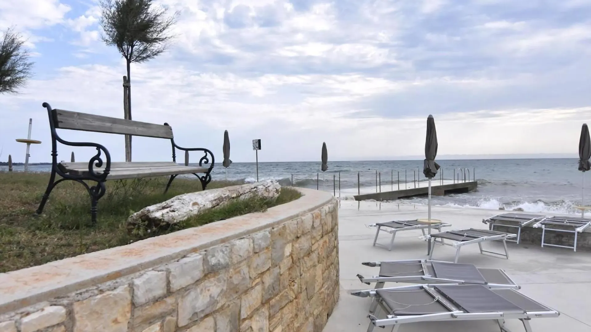 Klimatisierte Wohnung In Zambratija Mit Gepflegtem Garten Umag Apartment