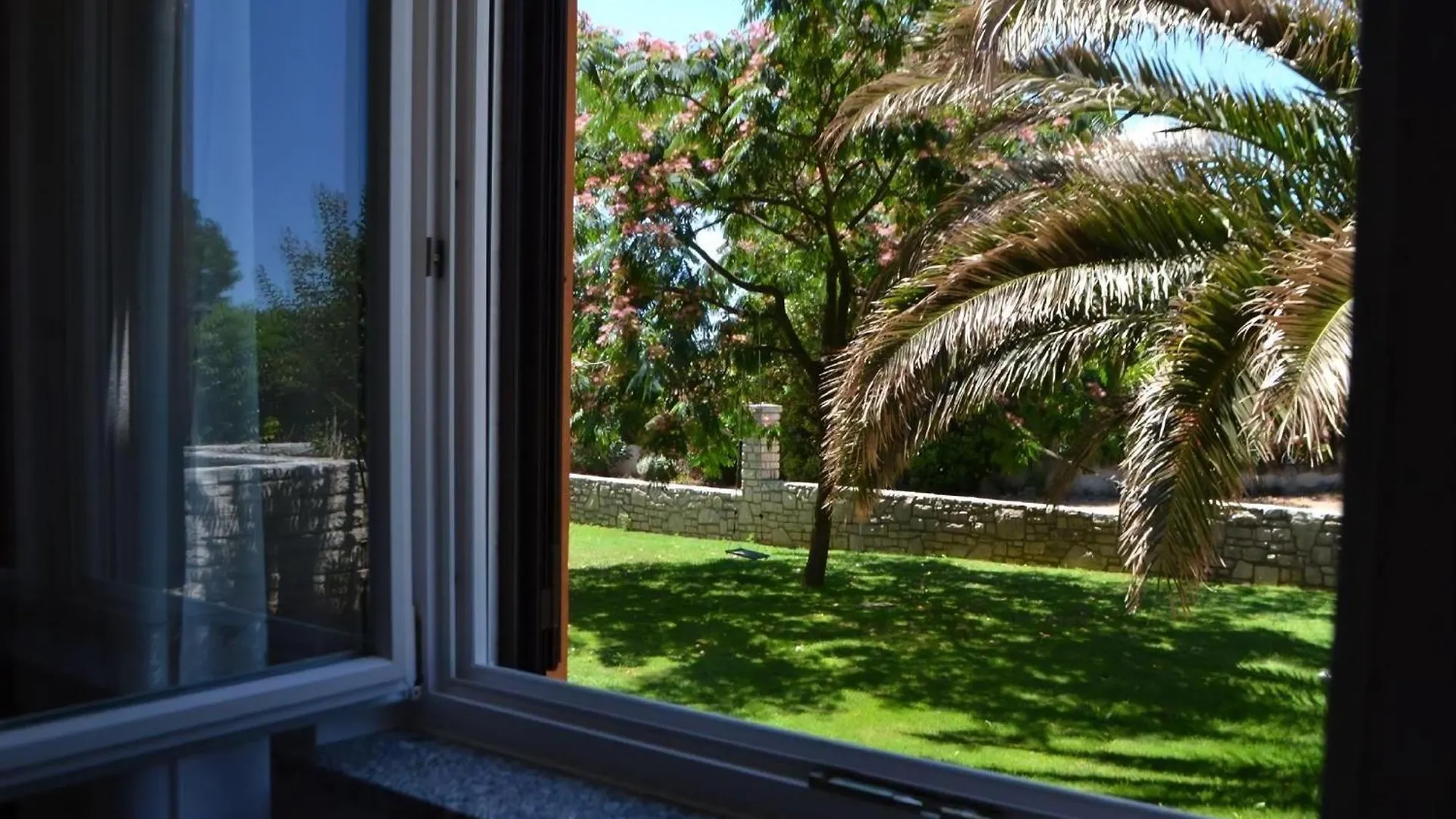 Apartment Klimatisierte Wohnung In Zambratija Mit Gepflegtem Garten Umag