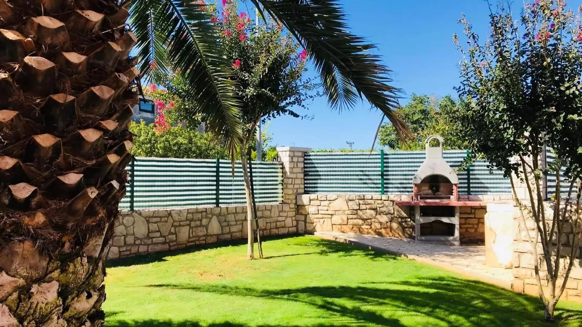 Apartment Klimatisierte Wohnung In Zambratija Mit Gepflegtem Garten Umag Croatia